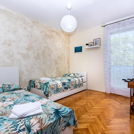 Apartmán Spacious Rocky With Balcony *